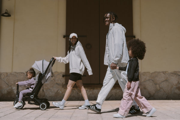 Smartrike Traveler Passeggino Da Viaggio Leggero E Pieghevole Per Bambini: Seduta Reclinabile 160°, Ruota 360° Con Assorbimento, Da Passeggino A Triciclo, Colore Everest Grey