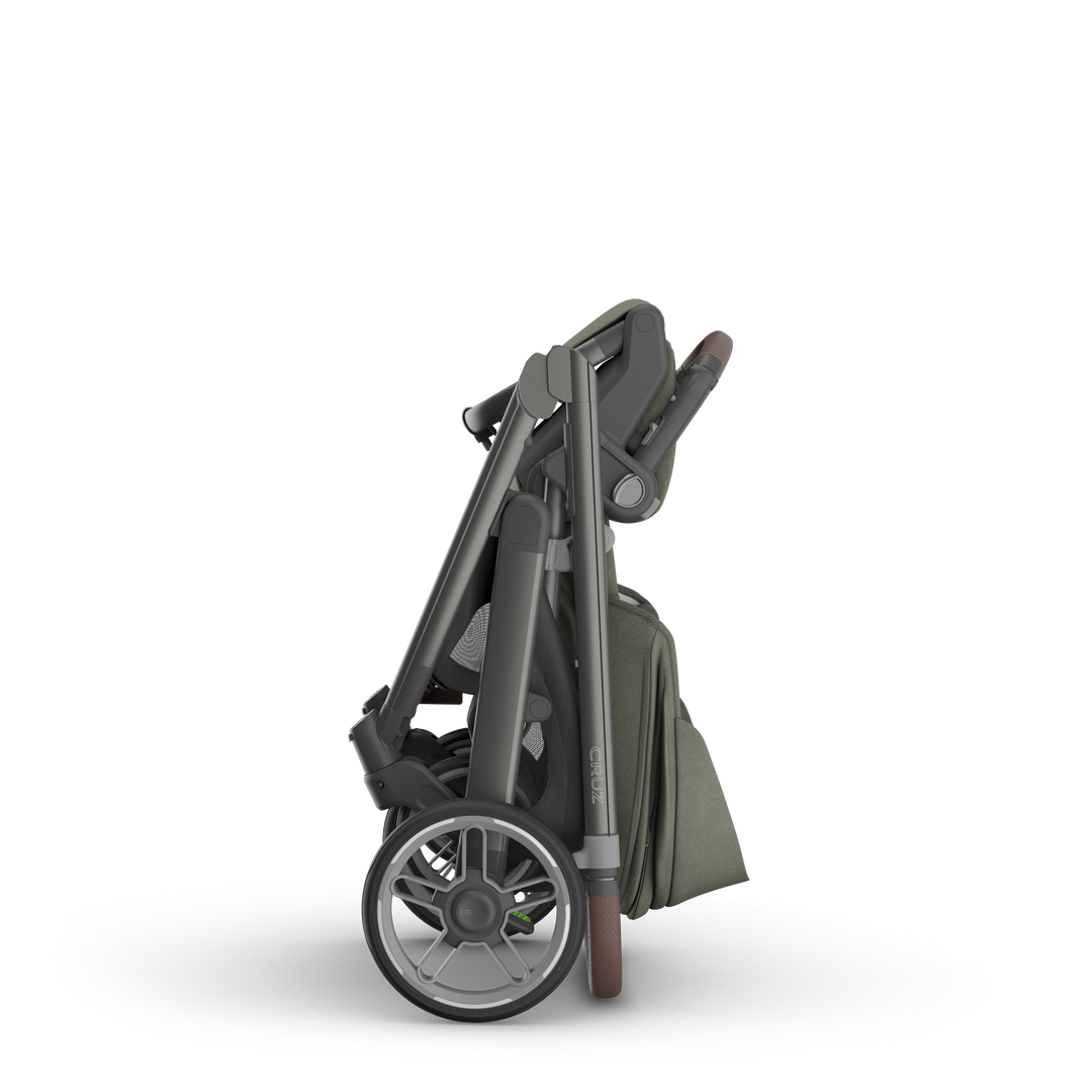 UPPAbaby Cruz V3 + Aria V2 Travel System in Evelyn - image 8