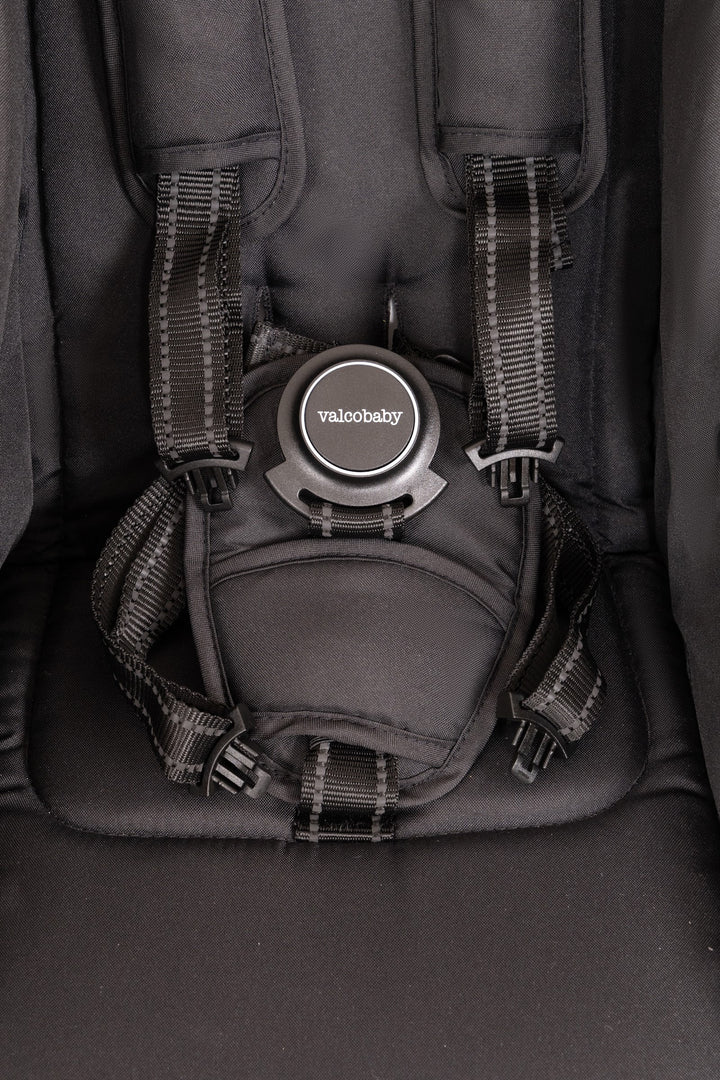 Valco Baby Slim Twin S2 in Pitch Black - view 8