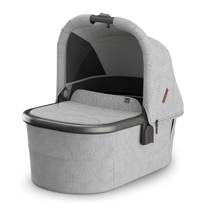 UPPAbaby Bassinet V3 - Beau - 0903-BAS-BEU_Hero 