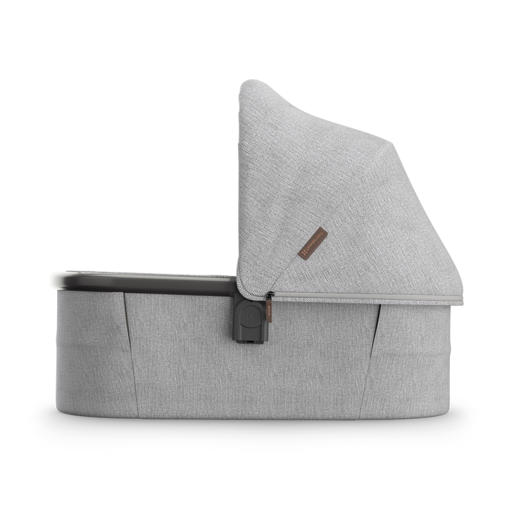 UPPAbaby Bassinet V3 - Beau side view 