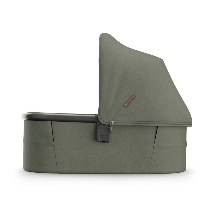 UPPAbaby Bassinet V3 — Evelyn — New, Torn Packaging — Evelyn