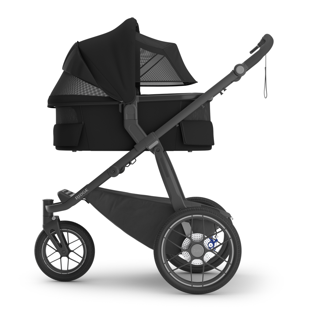 UPPAbaby Bassinet V3 - James - 0903-BAS-JMS_on1403-RDG_Side_AllVents 