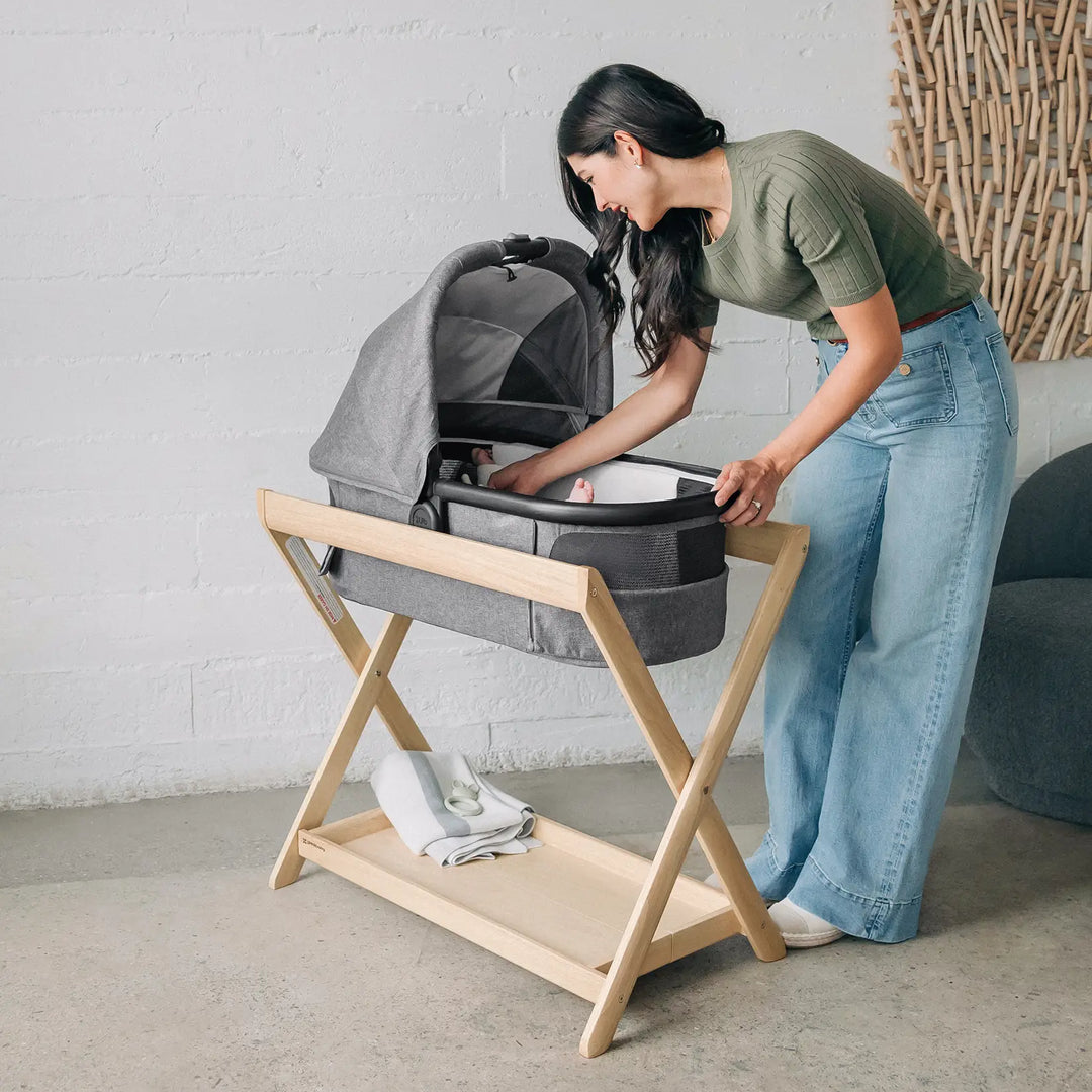 UPPAbaby Bassinet V3 in Julian — image 4