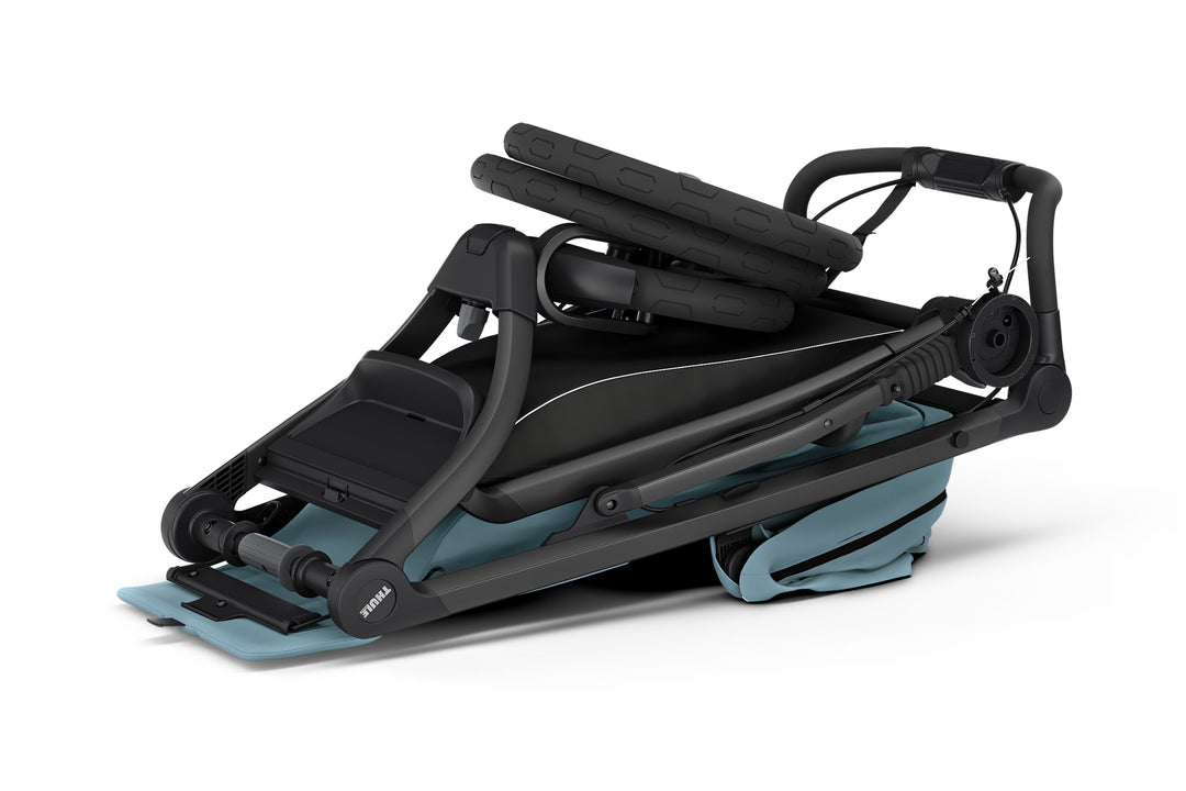 Thule Urban Glide 3 in Mid Blue on Black - compact one-hand fold