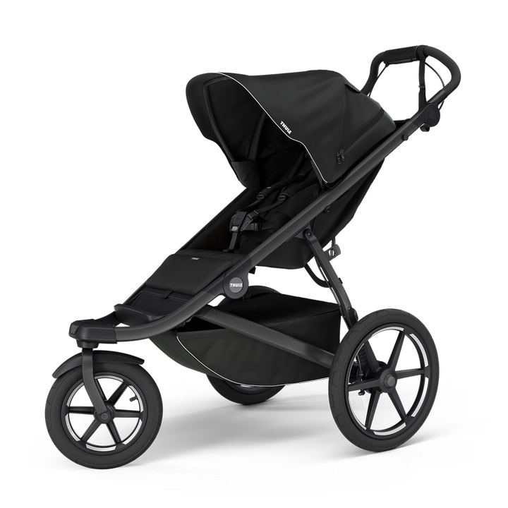 Thule Urban Glide 3 magnetic buckle stroller - Black on Black - front view