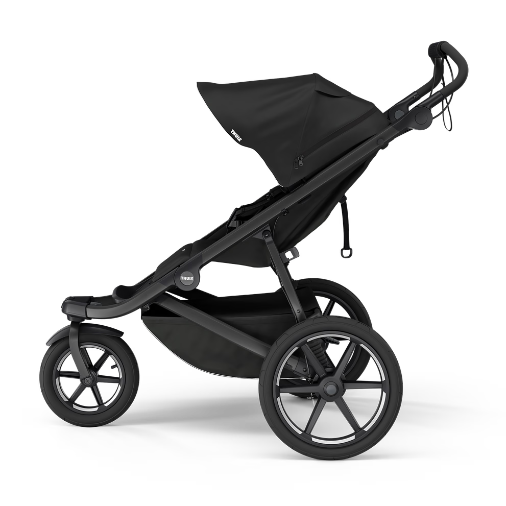 Thule Urban Glide 3 magnetic buckle stroller - Black on Black - side view
