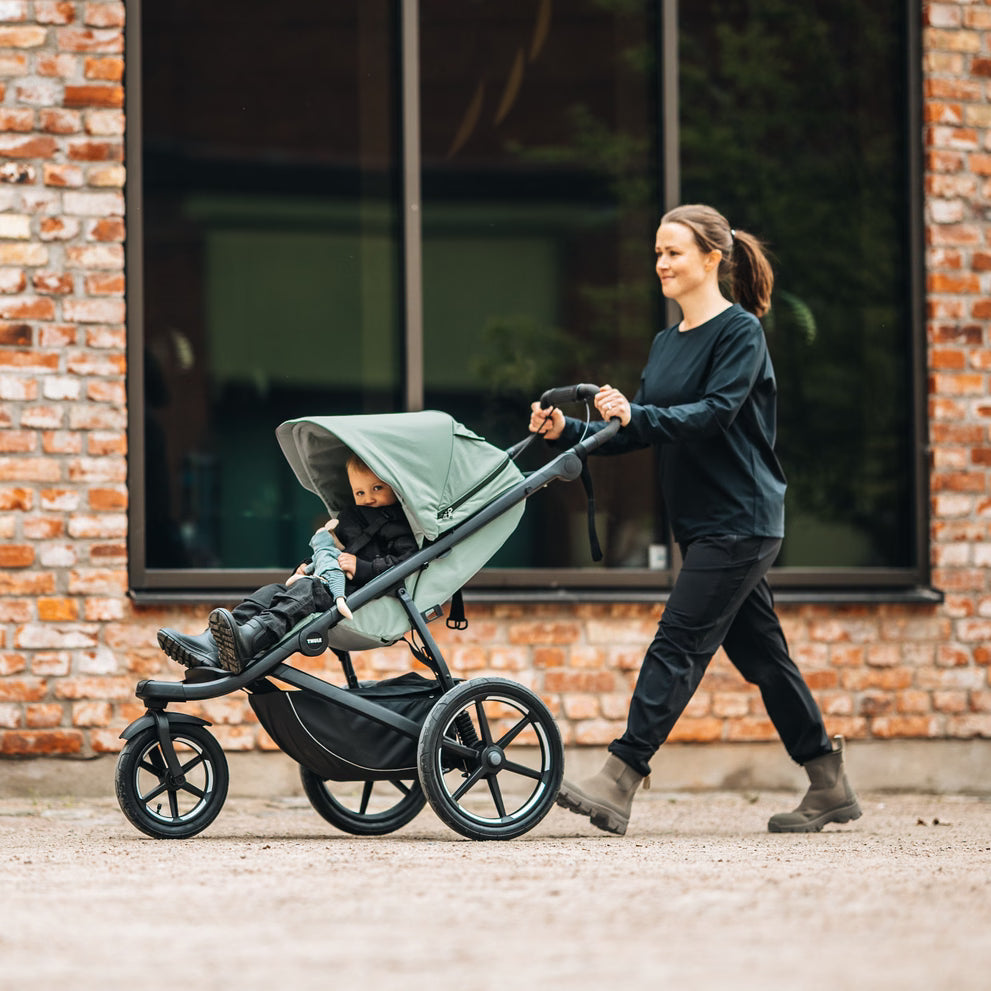 Thule Urban Glide 3 in Mist Green on Black - urban lifestyle